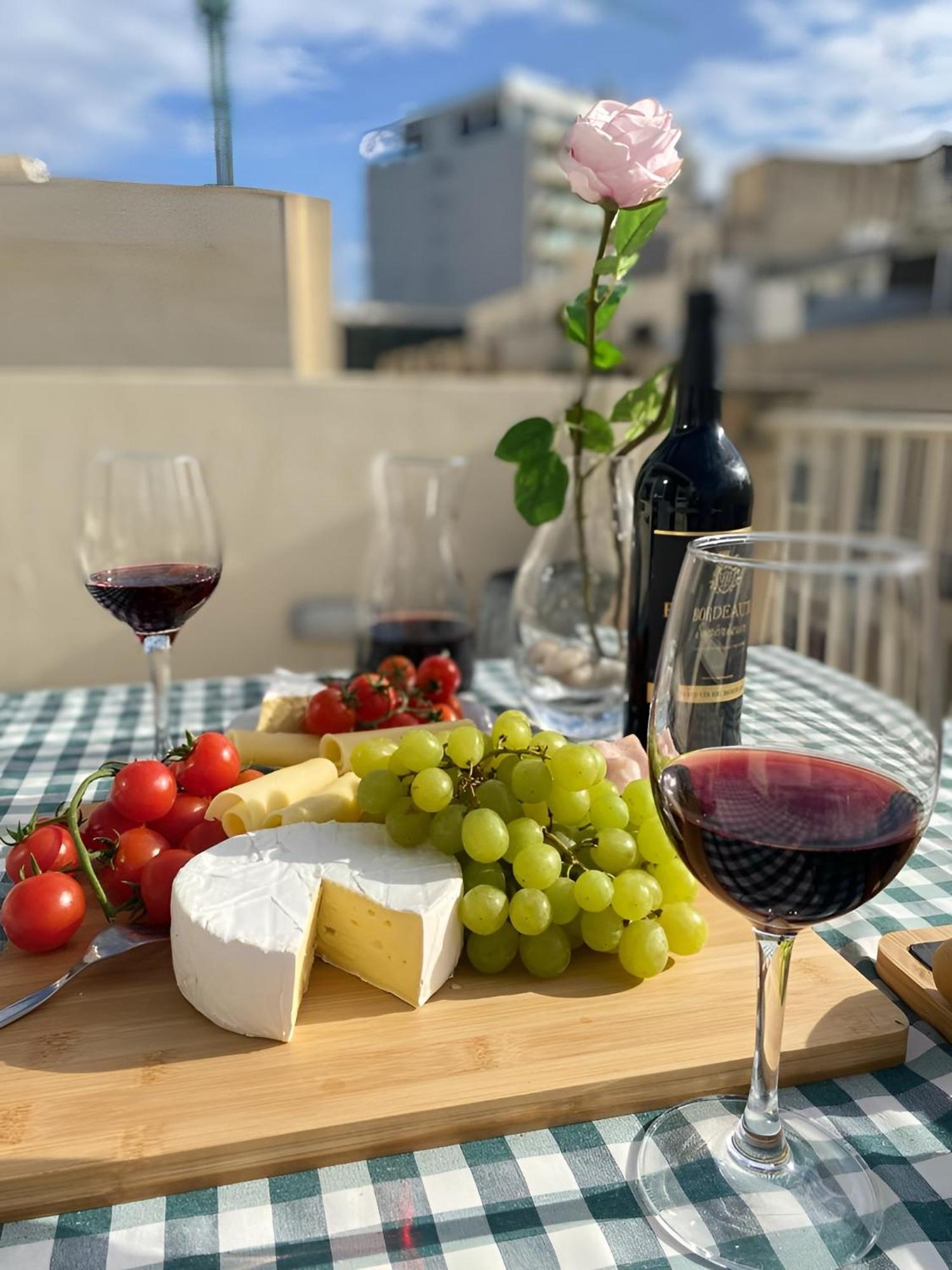 Sliema Cosy Penthouse With Bbq Apartman Kültér fotó